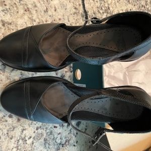 Dansko Women's Roxy Shoes Black Leather